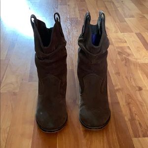 ROCKET DOG cowgirl booties